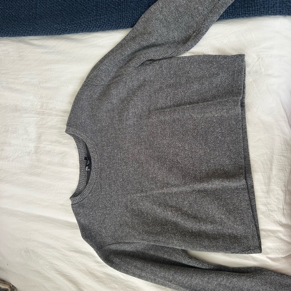 Gray Ribbed Long Sleeve Sweater